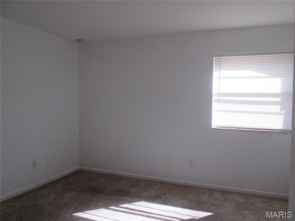 1210 Wicklow Road, Unit L Ballwin, MO 63021 - Photo 9 of 17