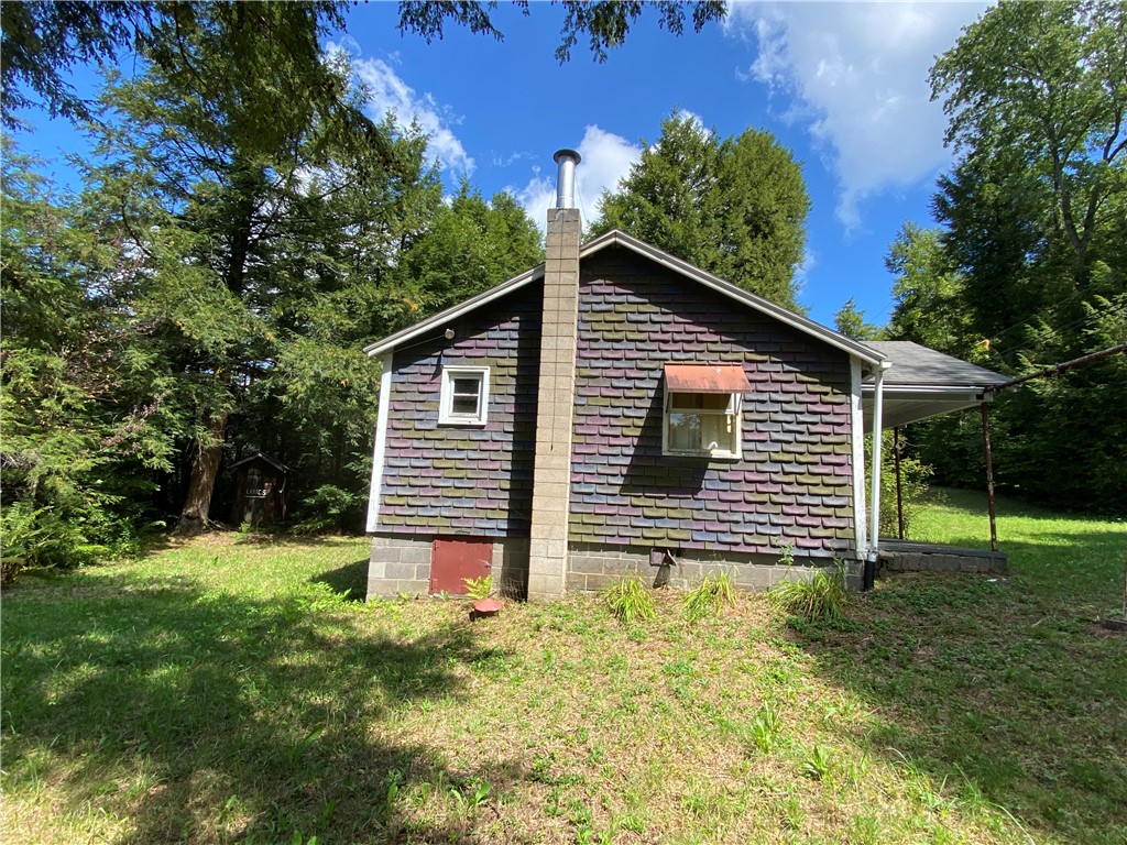 1227 Markert Road Wilcox, PA 15870 - Photo 3 of 22