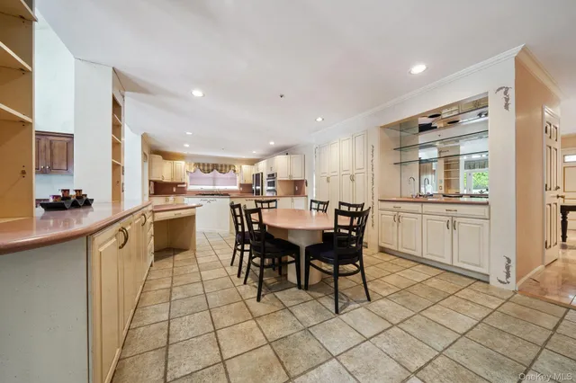 $1,529,000 | 48 Westchester View Lane, White Plains, NY 10607