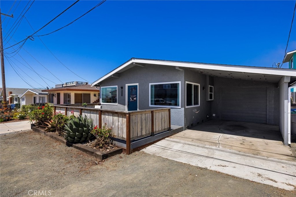 381 Rennel Street Morro Bay, CA 93442 - Photo 3 of 37