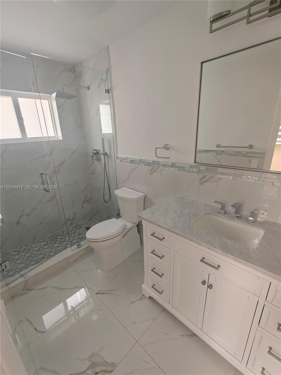 3410 Cleveland Street Hollywood, FL 33021 - Photo 14 of 24