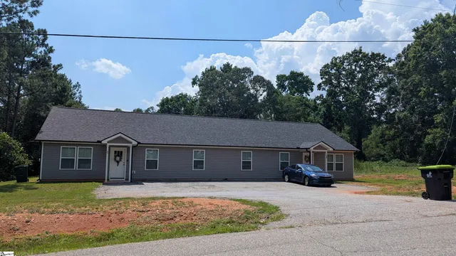 $375,000 | 145 State Rd S-42-779, Inman, SC 29349
