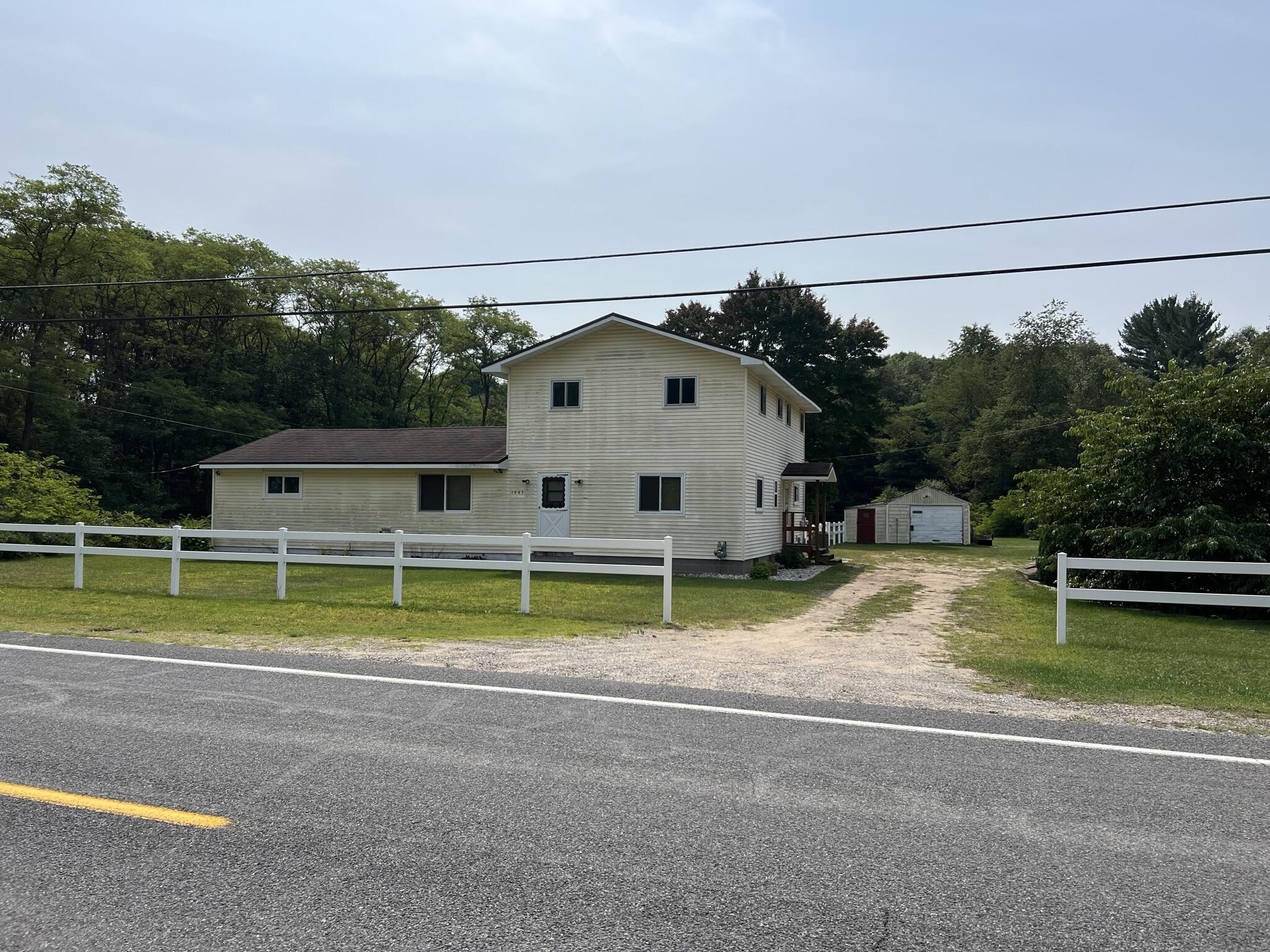 1547 Duck Lake Road Muskegon, MI 49445 - Photo 1 of 60 IMG_1997