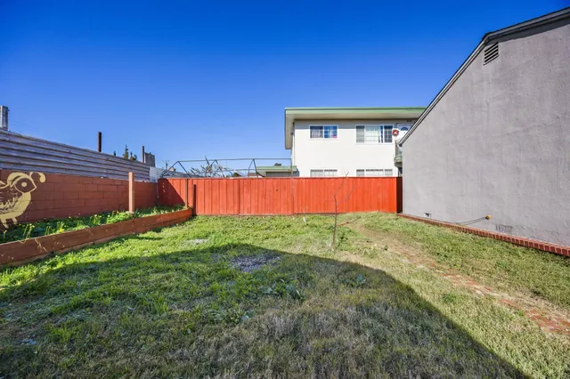 $585,000 | 7447 Lockwood Street, Oakland, CA 94621