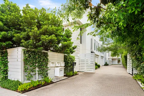 $1,299,000 | 2114 Potomac Drive, Unit A, Houston, TX 77057