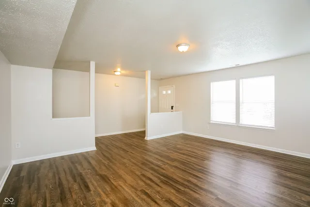 $2,750 | 6259 Dusty Laurel Drive, Whitestown, IN 46075