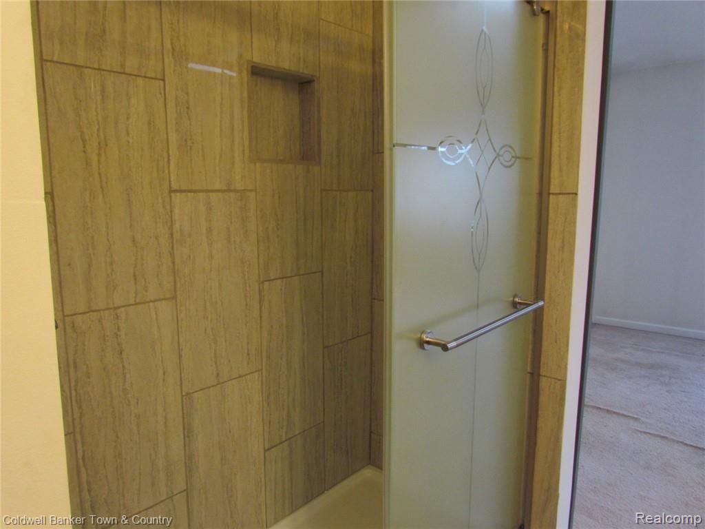 1830 North Eager Road Howell, MI 48855 - Photo 17 of 37 Master Bath walk in shower