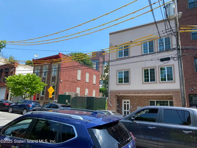 a car parked in front of a building