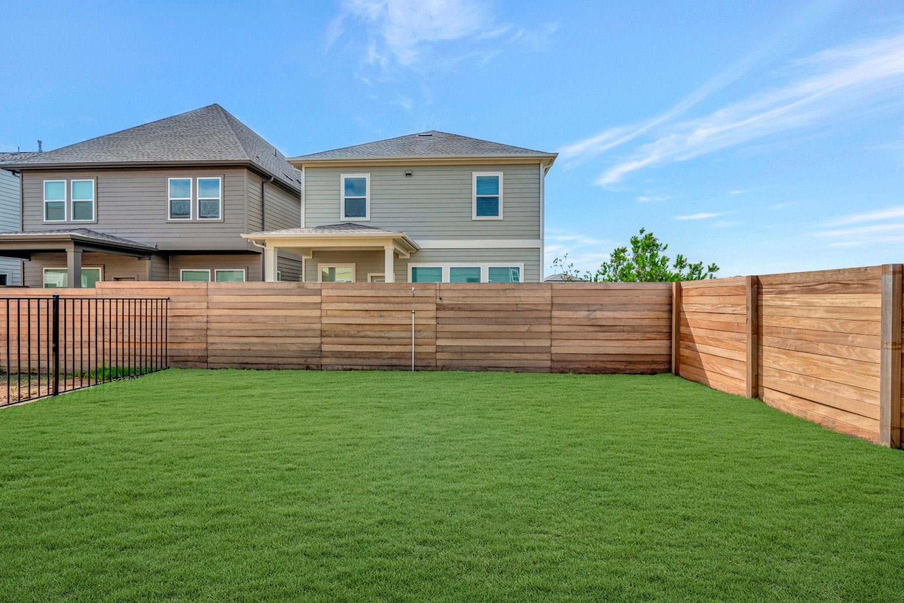1017 Brickell Loop Austin, TX 78744 - Photo 19 of 31 Backyard View