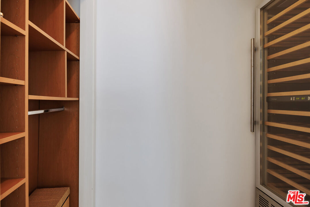 3412 Ocean Front Walk, Unit 201 Marina del Rey, CA 90292 - Photo 22 of 35