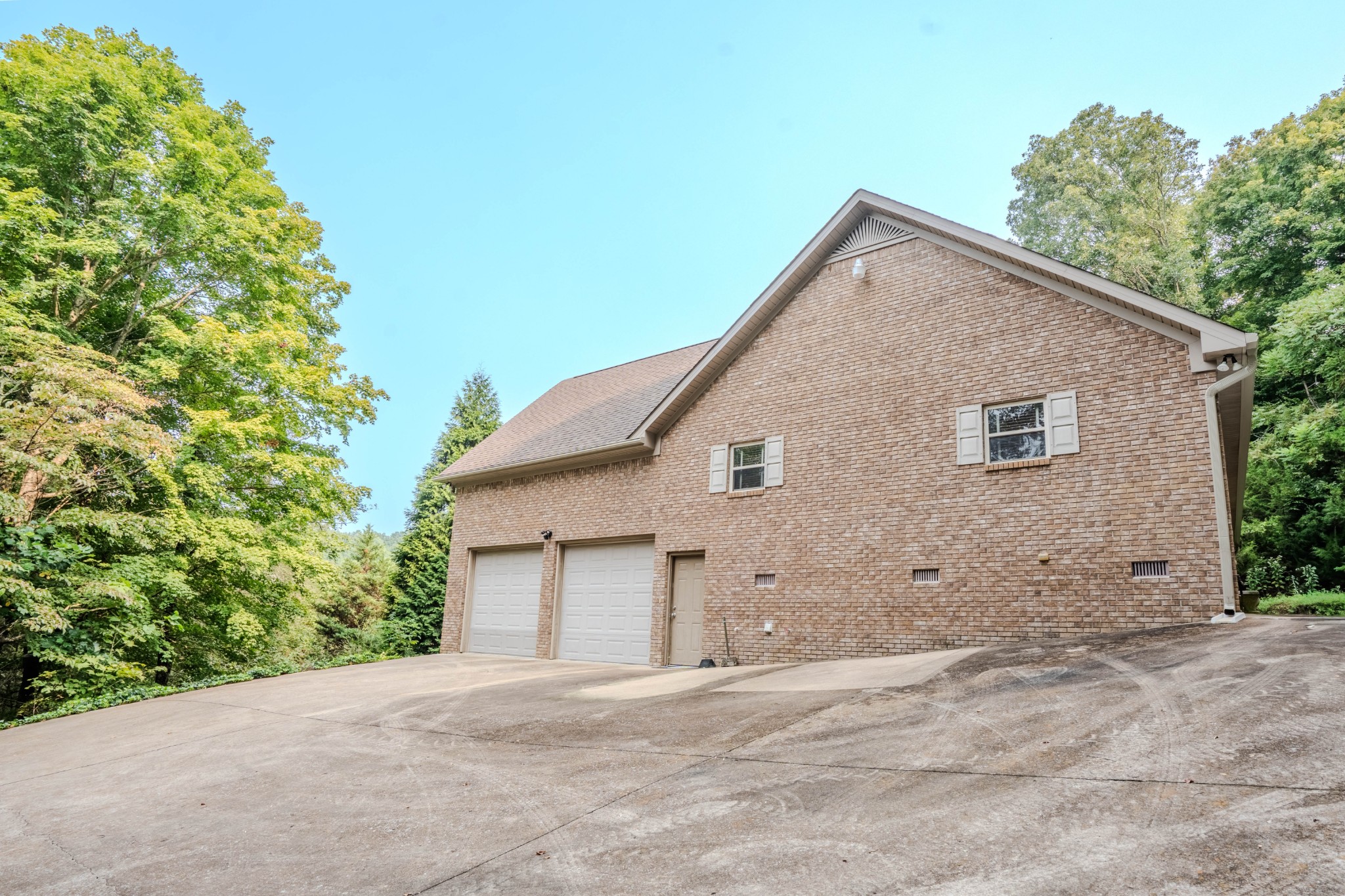 410 Britton Hollow Road Pulaski, TN 38478 - Photo 38 of 74 a view of a house with a outdoor space