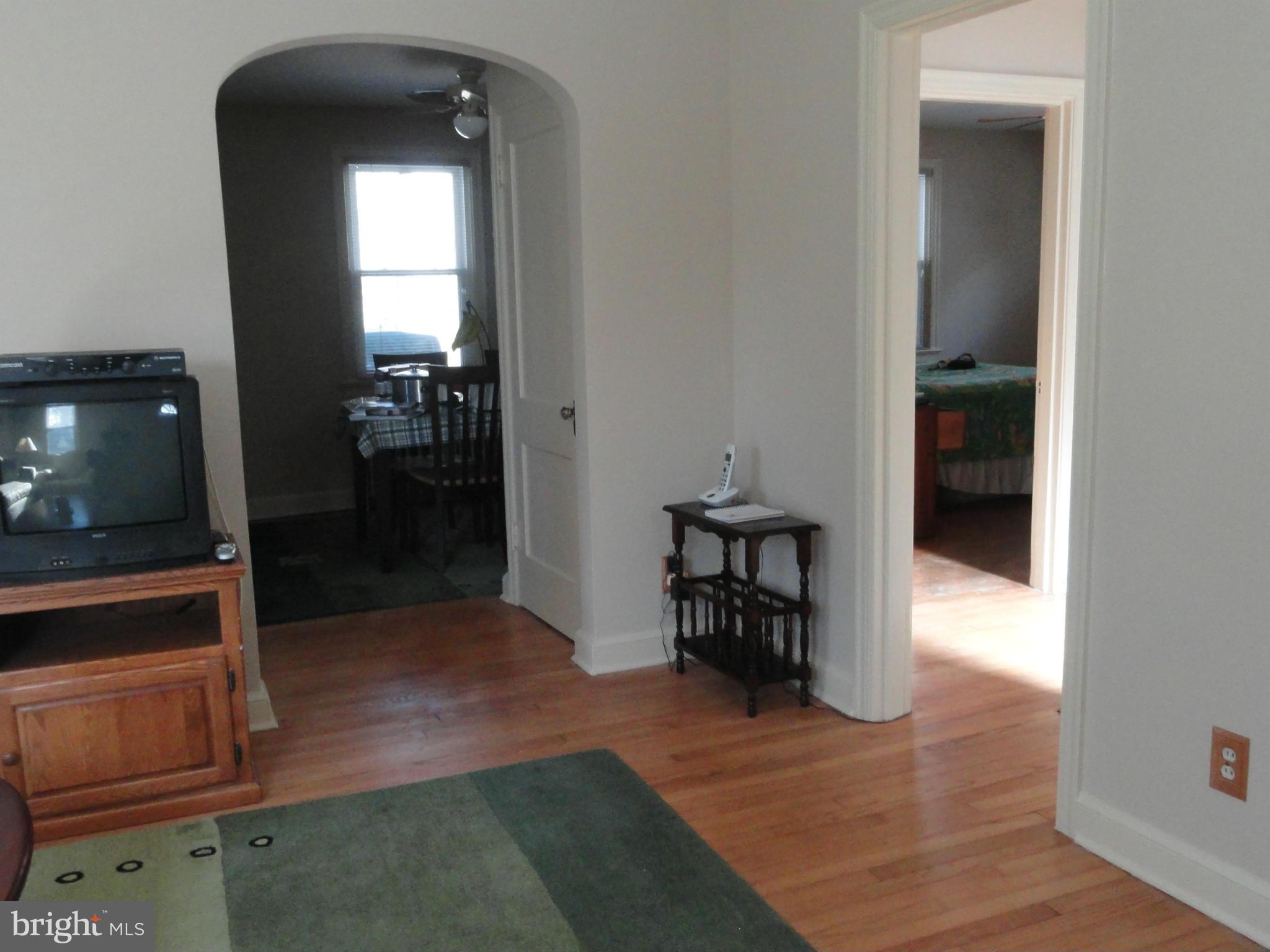 119 Melbourne Avenue Silver Spring, MD 20901 - Photo 3 of 16 Interior (General)