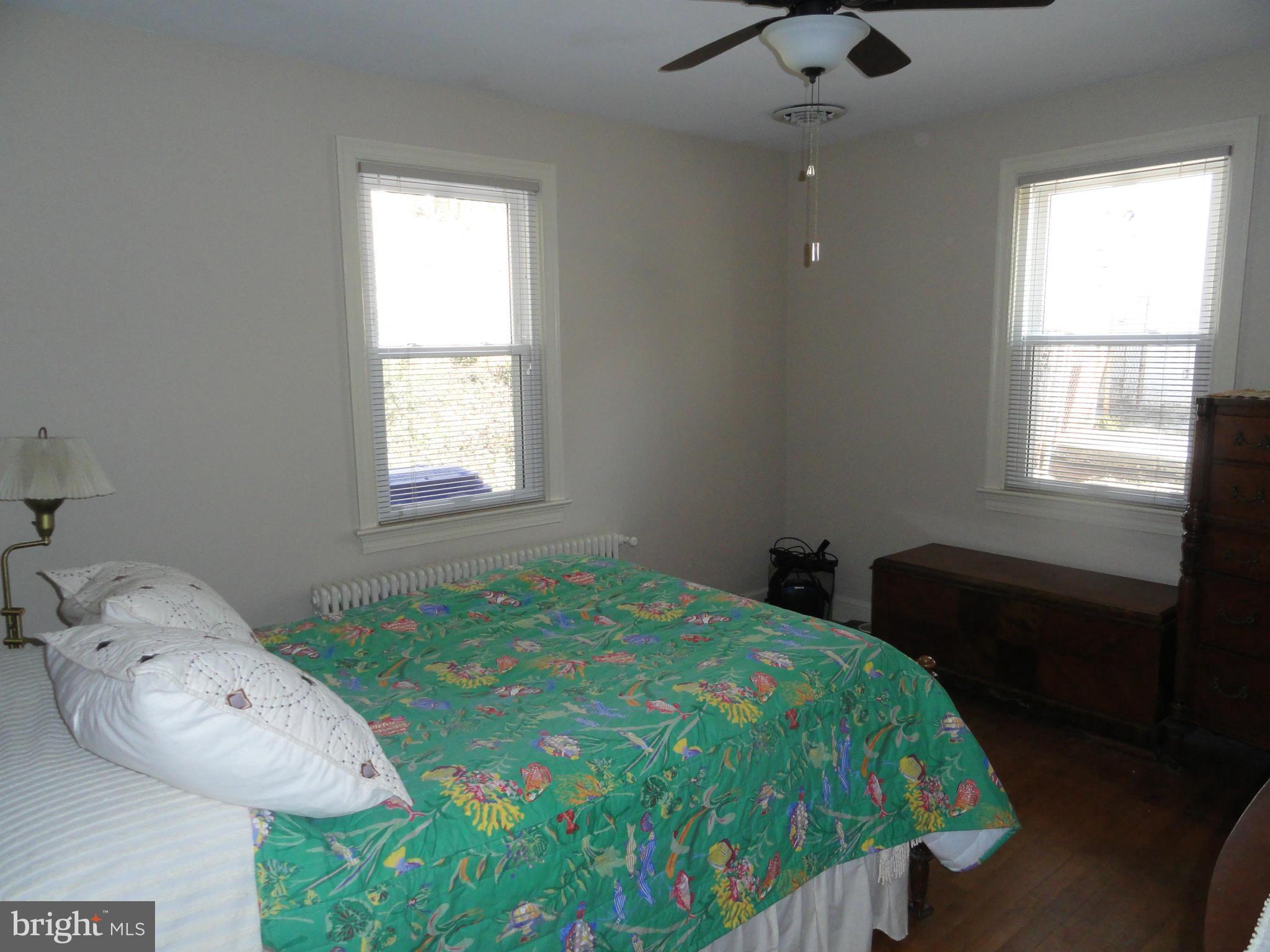 119 Melbourne Avenue Silver Spring, MD 20901 - Photo 9 of 16 Bedroom (Master)