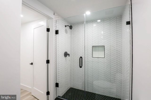 $1,100,000 | 1024 I Street Northeast, Washington, DC 20002