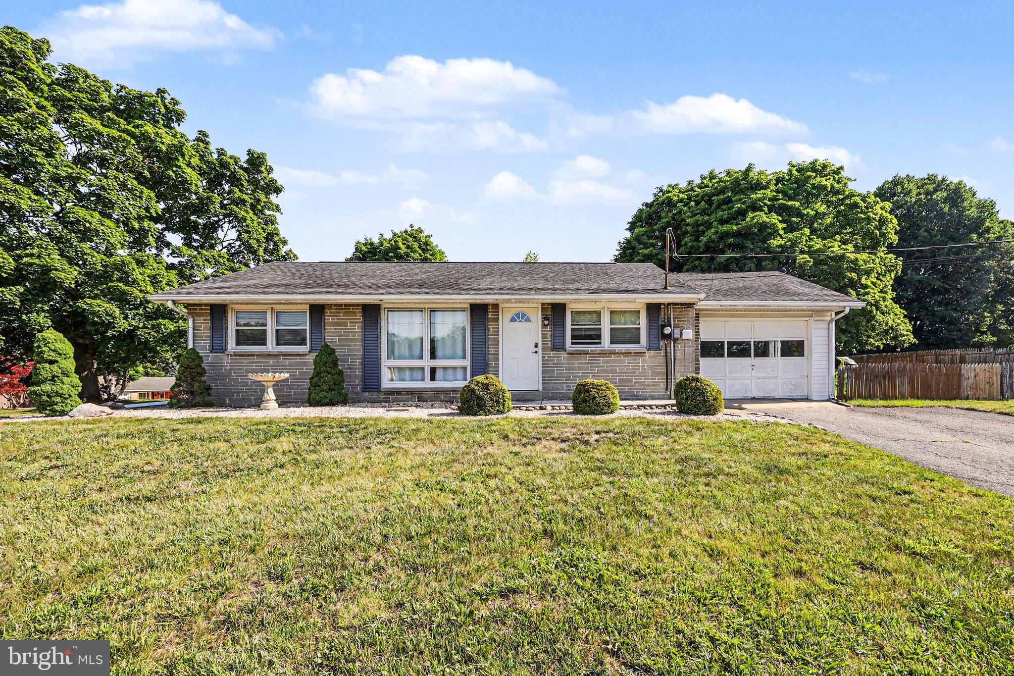 211 Fern Avenue Carlisle, PA 17013 - Photo 27 of 38 Gallery Image 27