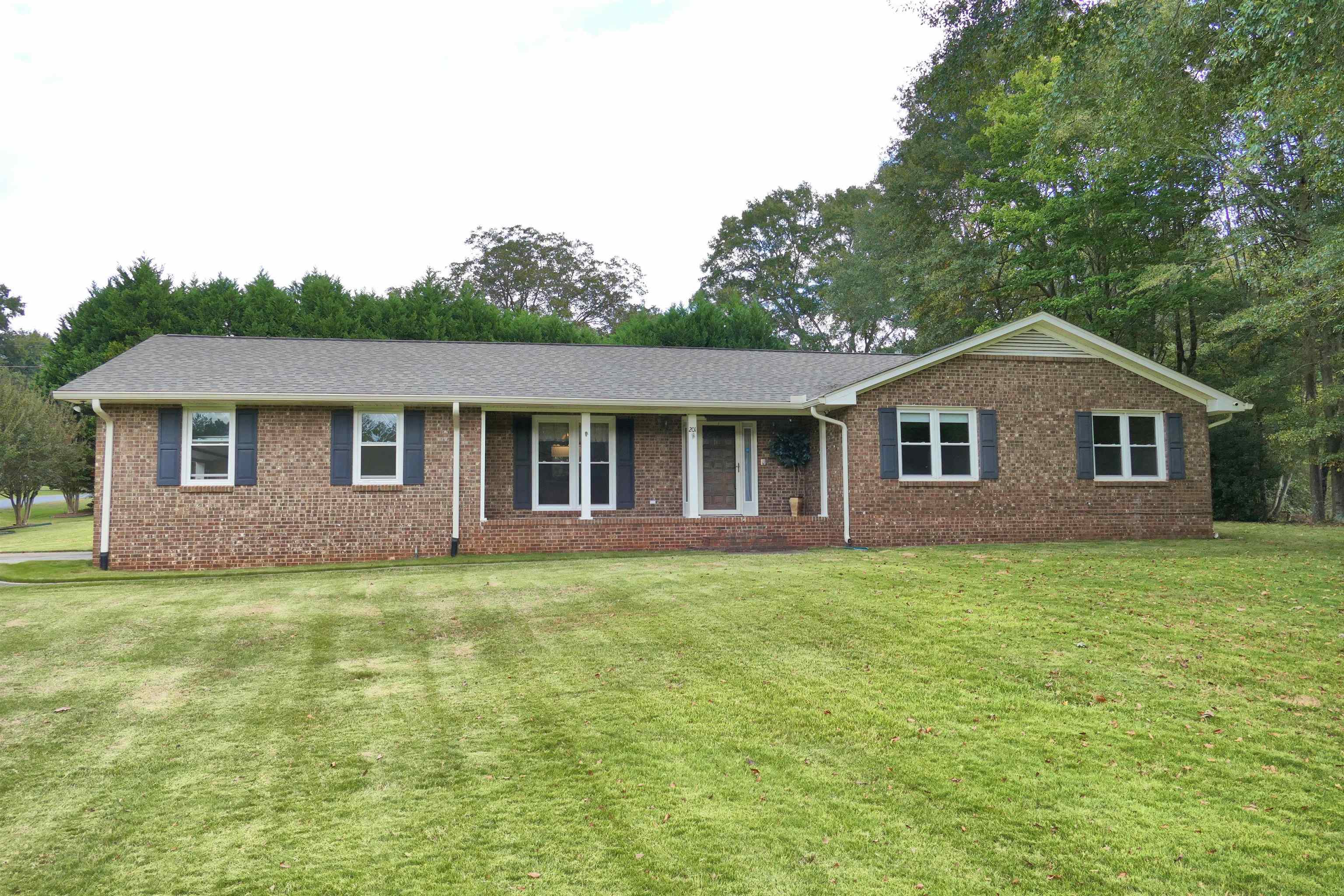 201 Brookfield Road Roebuck, SC 29376 - Photo 1 of 30 Gallery Image 1