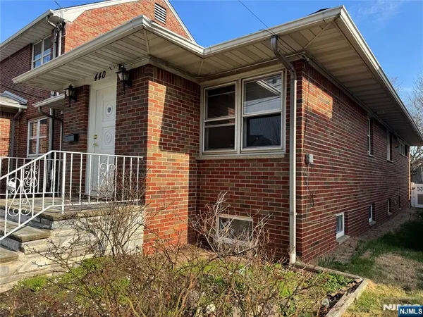 $3,000 | 440 Boulevard, Garfield, NJ 07026