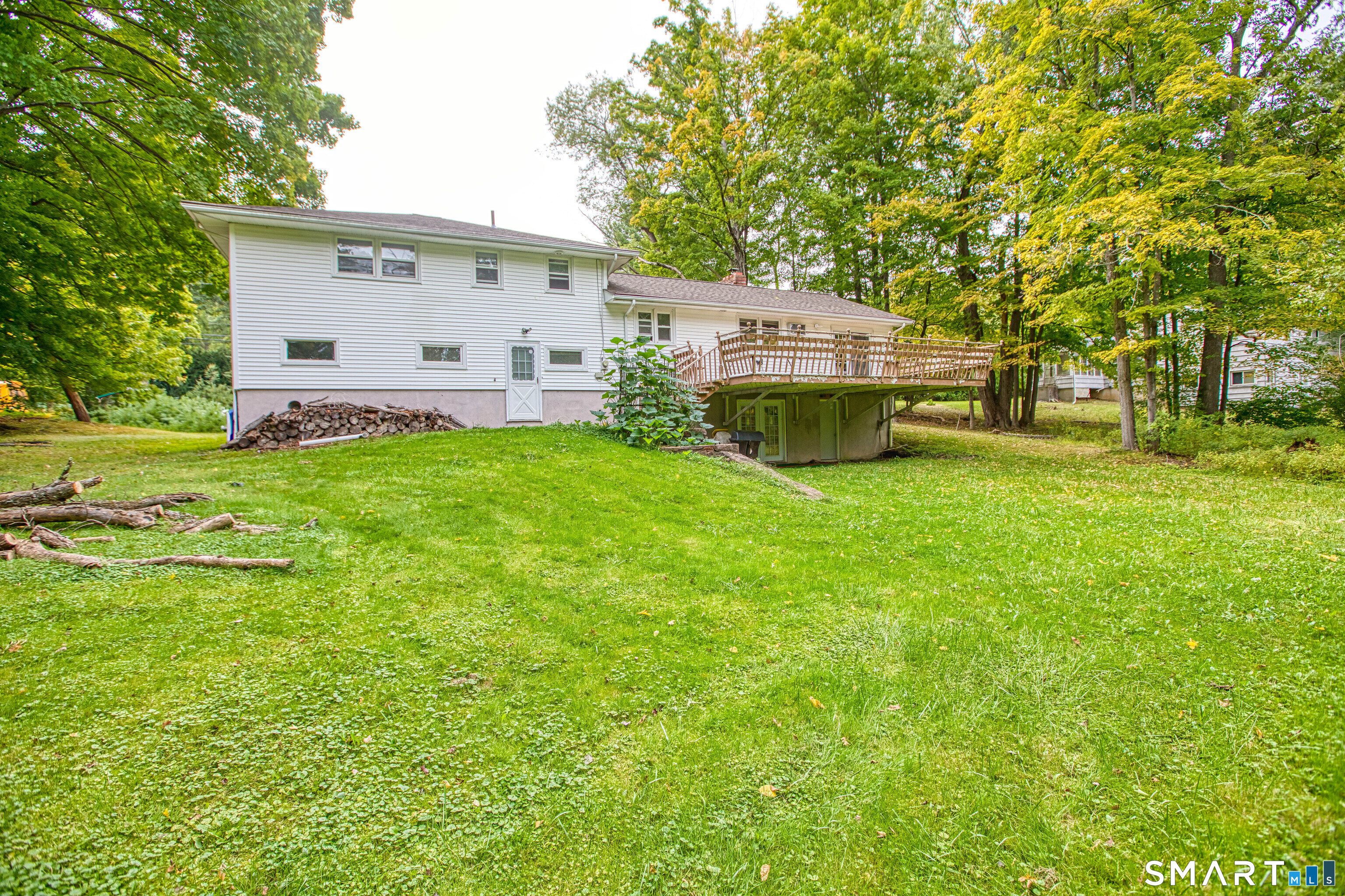 1040 Mountain Road Bloomfield, CT 06002 - Photo 27 of 30 Gallery Image 27