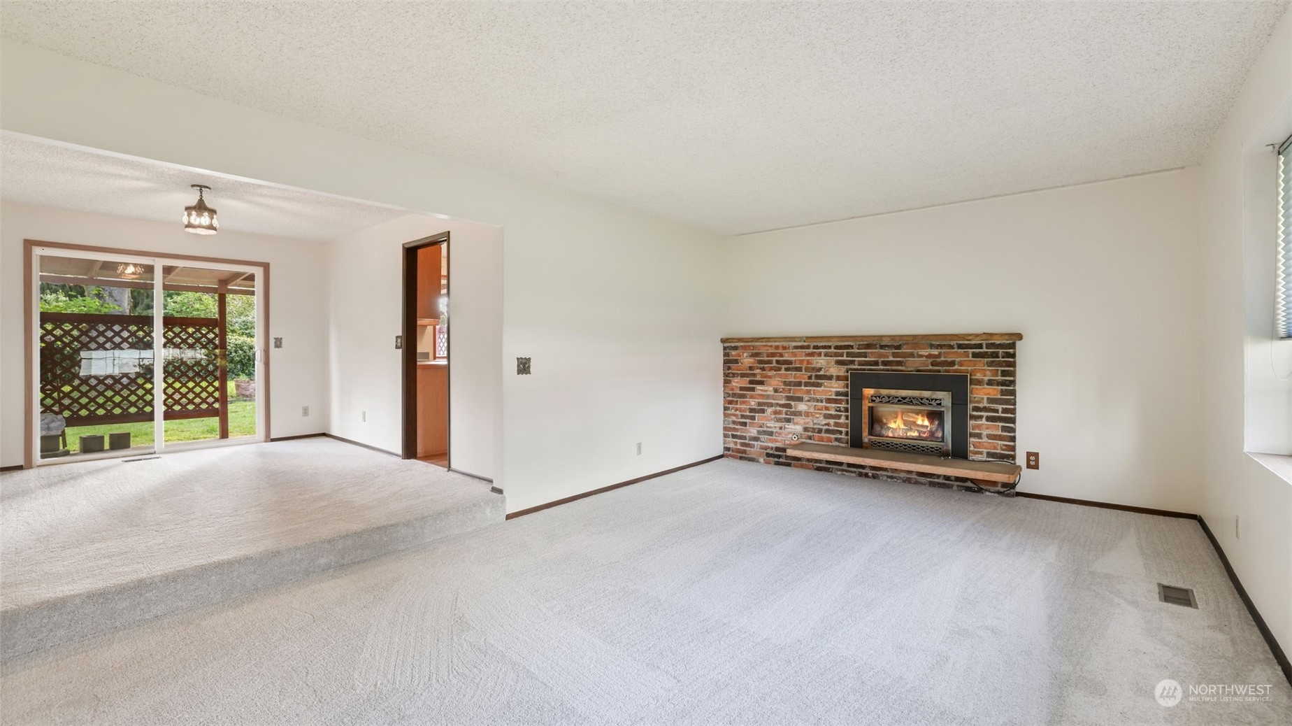 14420 143rd Place Southeast Renton, WA 98059 - Photo 3 of 33