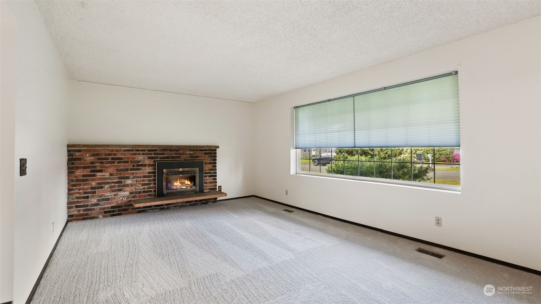 14420 143rd Place Southeast Renton, WA 98059 - Photo 4 of 33
