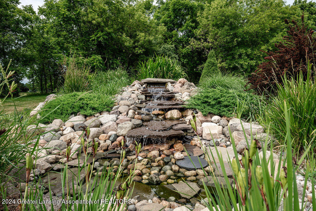 5400 Holt Road Holt, MI 48842 - Photo 14 of 43 Waterfall