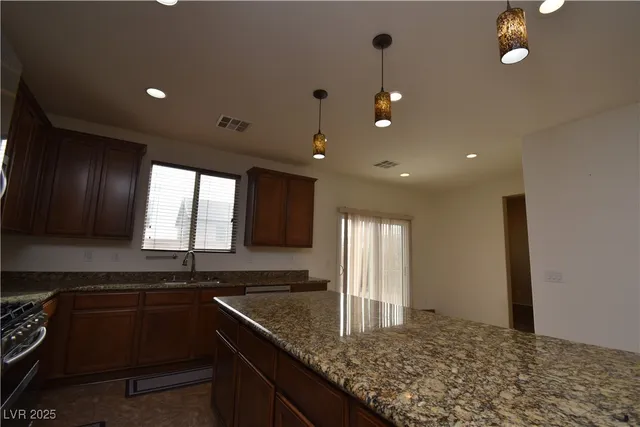 $649,900 | 10511 Loma Portal Avenue, Las Vegas, NV 89166