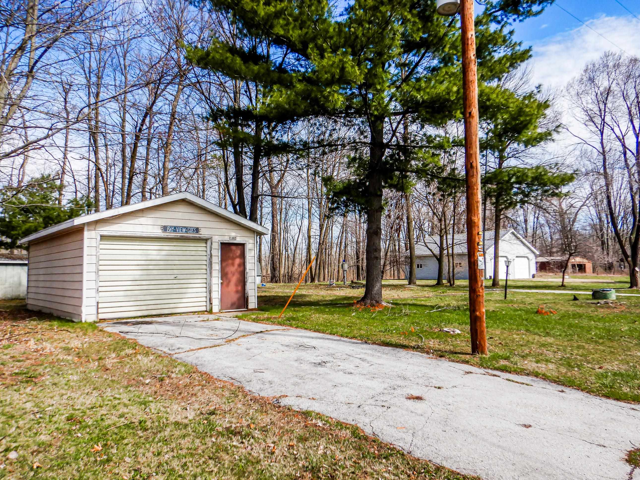 1887 Cottage Road Little Suamico, WI 54141 - Photo 14 of 34