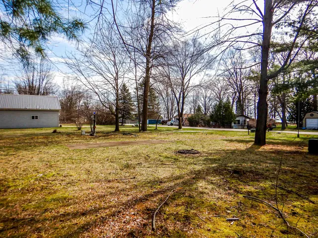 $289,000 | 1887 Cottage Road, Little Suamico, WI 54141