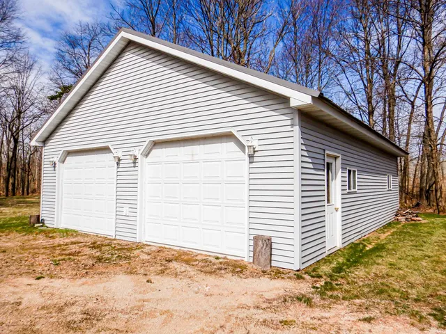 $289,000 | 1887 Cottage Road, Little Suamico, WI 54141