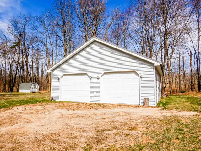 $289,000 | 1887 Cottage Road, Little Suamico, WI 54141