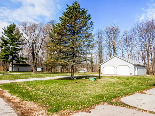 $289,000 | 1887 Cottage Road, Little Suamico, WI 54141