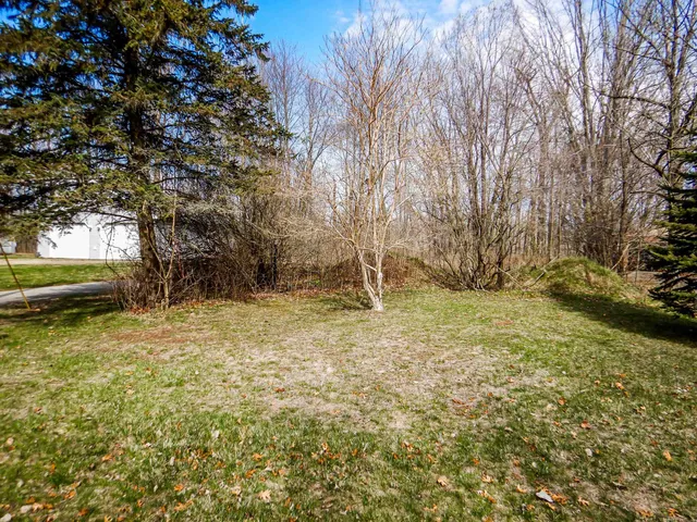 $289,000 | 1887 Cottage Road, Little Suamico, WI 54141