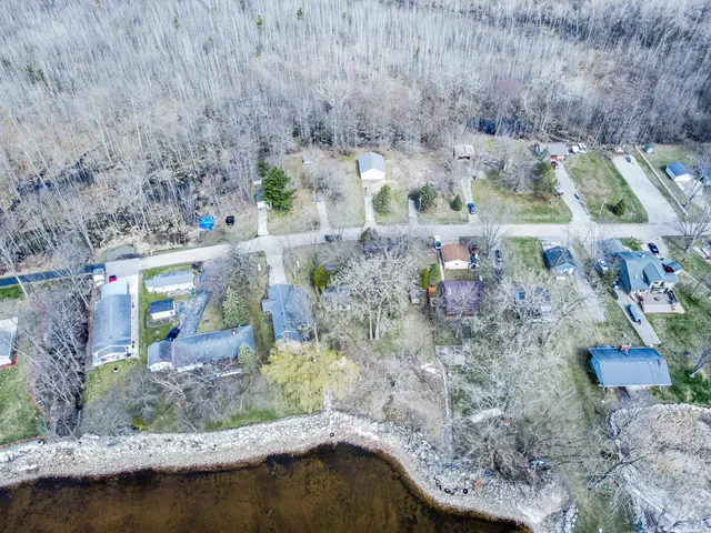 $289,000 | 1887 Cottage Road, Little Suamico, WI 54141