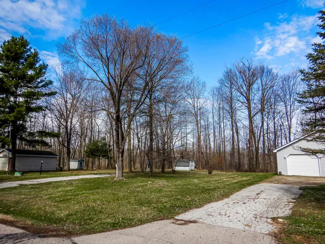 $289,000 | 1887 Cottage Road, Little Suamico, WI 54141