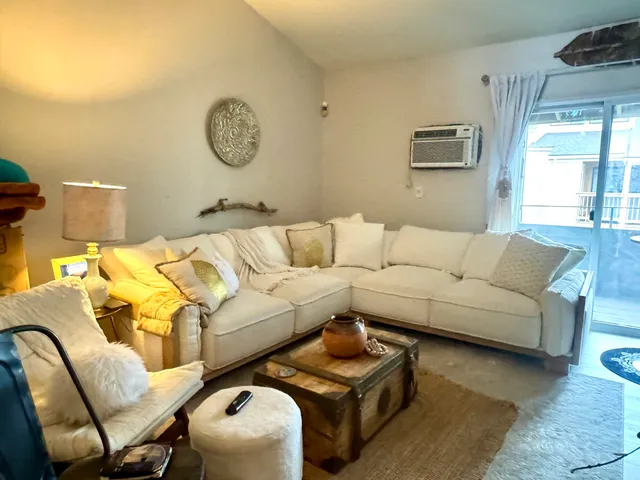 $1,500 | 137 Burgundy Hill Lane, Unit 137, Middletown, CT 06457