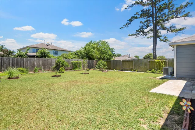 $2,000 | 12730 Pelican Bay Drive, Houston, TX 77038