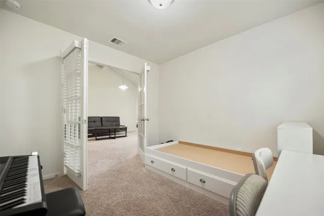 $2,000 | 12730 Pelican Bay Drive, Houston, TX 77038