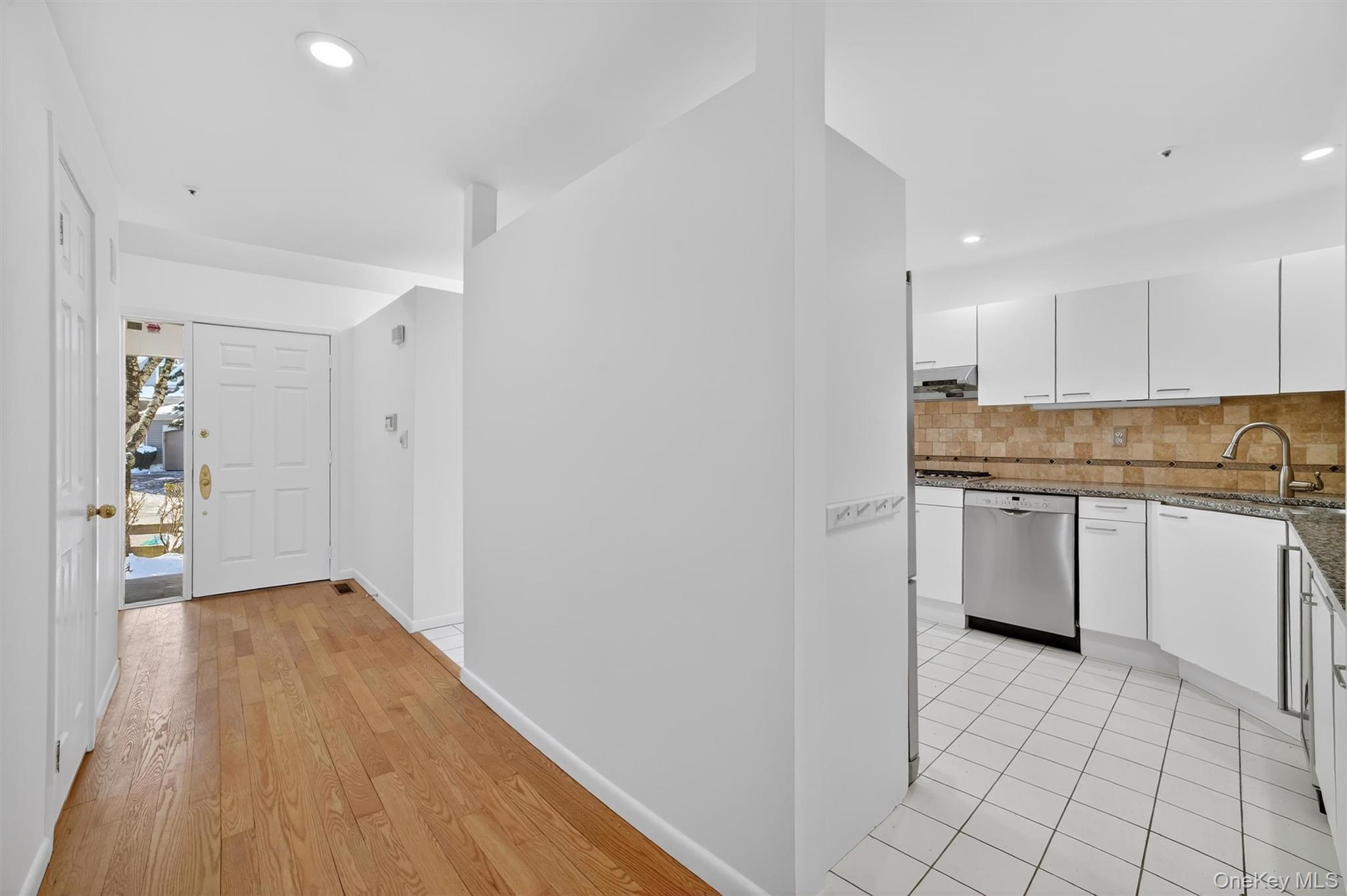 57 Boulder Ridge Road, Unit 57 Scarsdale, NY 10583 - Photo 4 of 45