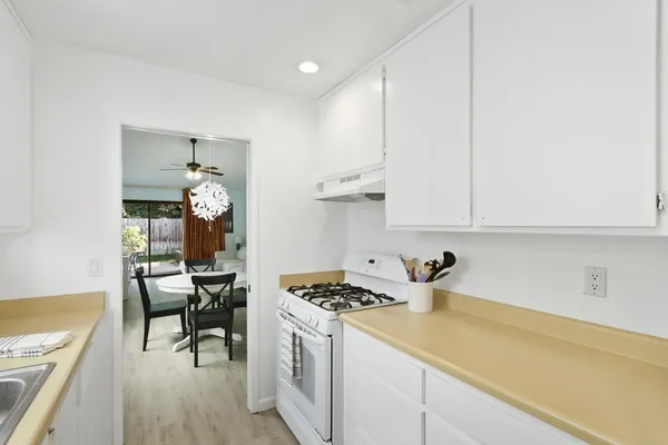 $499,999 | 4318 Cowell Boulevard, Davis, CA 95618