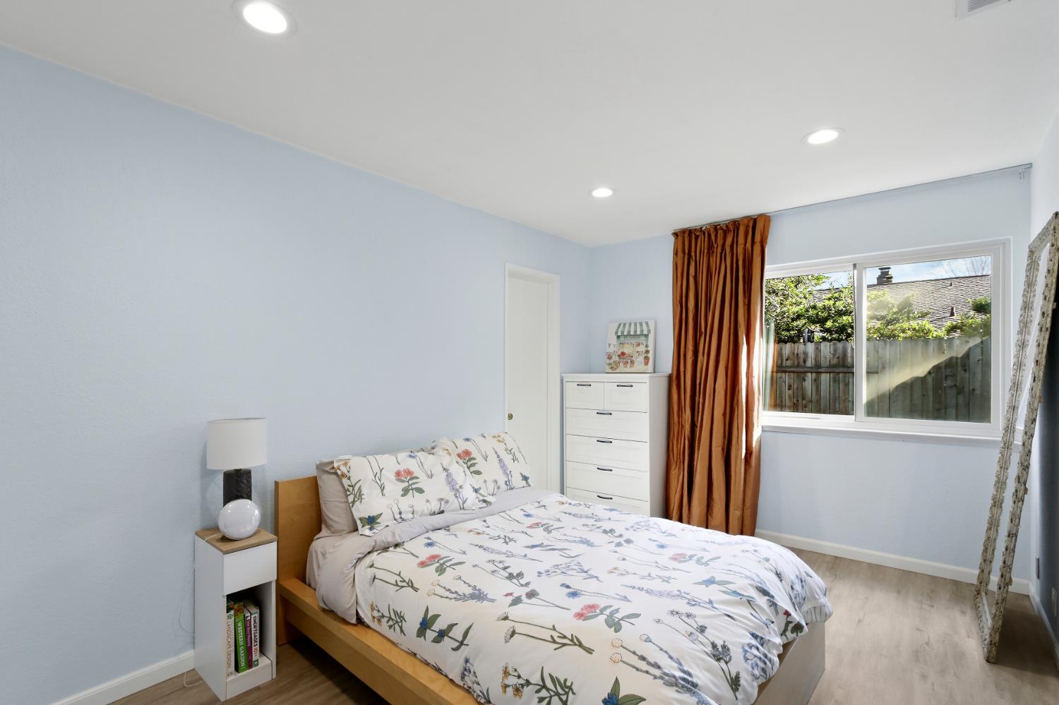 4318 Cowell Boulevard Davis, CA 95618 - Photo 19 of 36