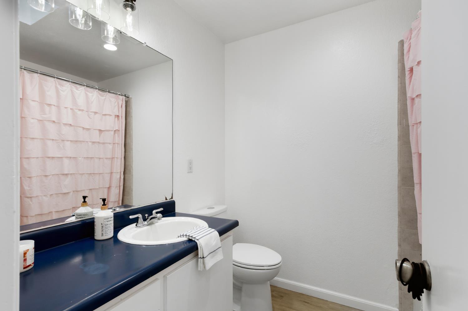 4318 Cowell Boulevard Davis, CA 95618 - Photo 20 of 36