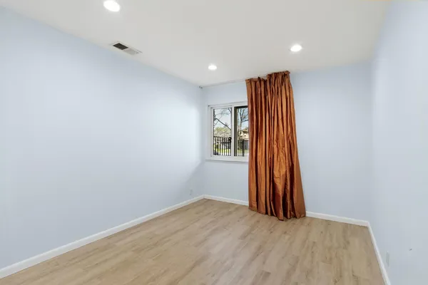 $499,999 | 4318 Cowell Boulevard, Davis, CA 95618