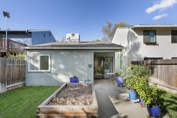 $499,999 | 4318 Cowell Boulevard, Davis, CA 95618