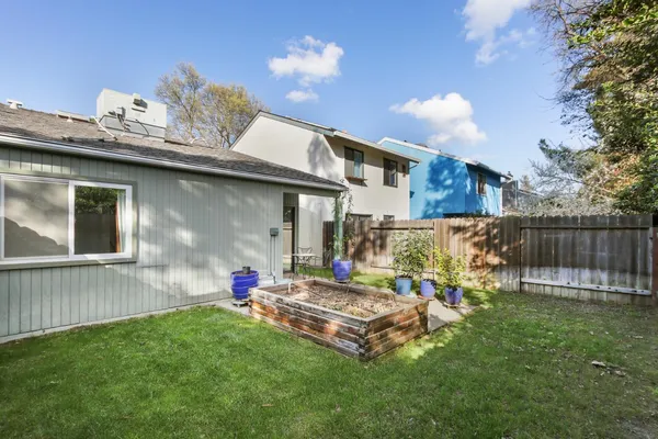 $499,999 | 4318 Cowell Boulevard, Davis, CA 95618