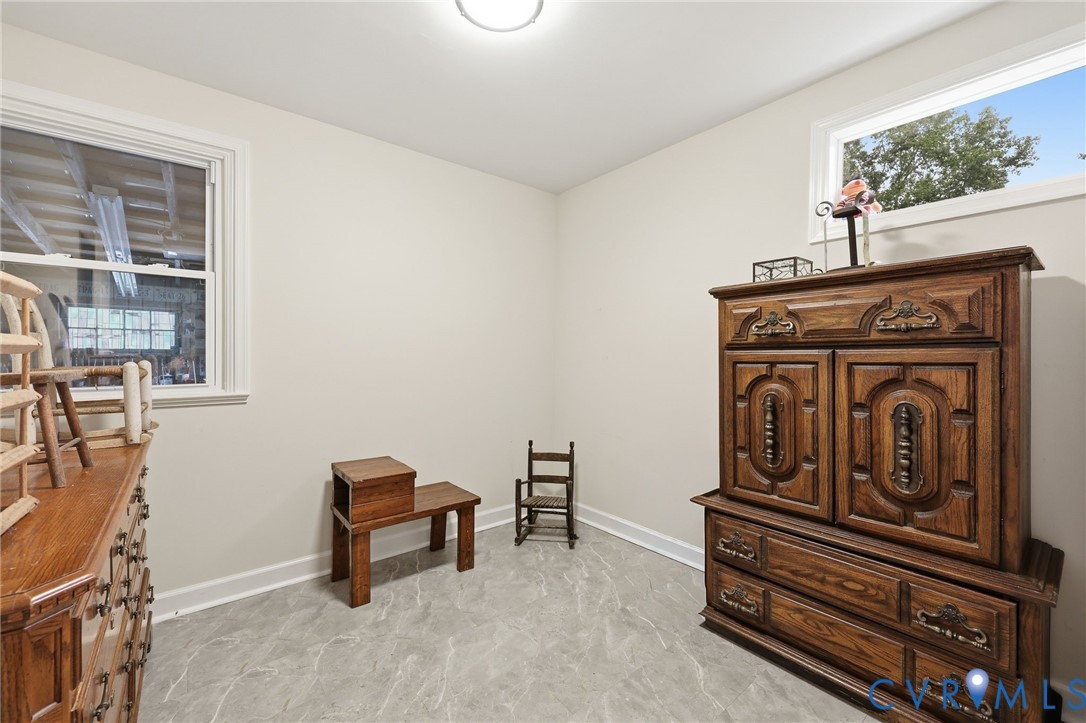 9913 Proctors Road Richmond, VA 23237 - Photo 22 of 31 Flex space/possible 5th bedroom