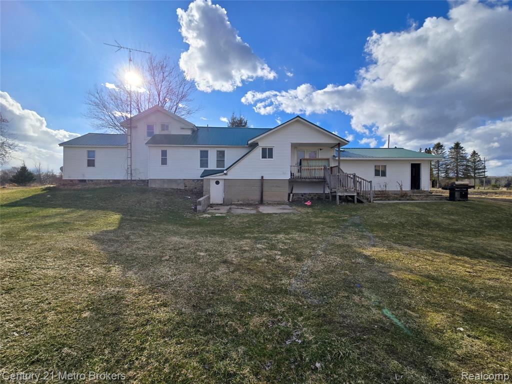 5638 North Lake Road Columbiaville, MI 48421 - Photo 4 of 13