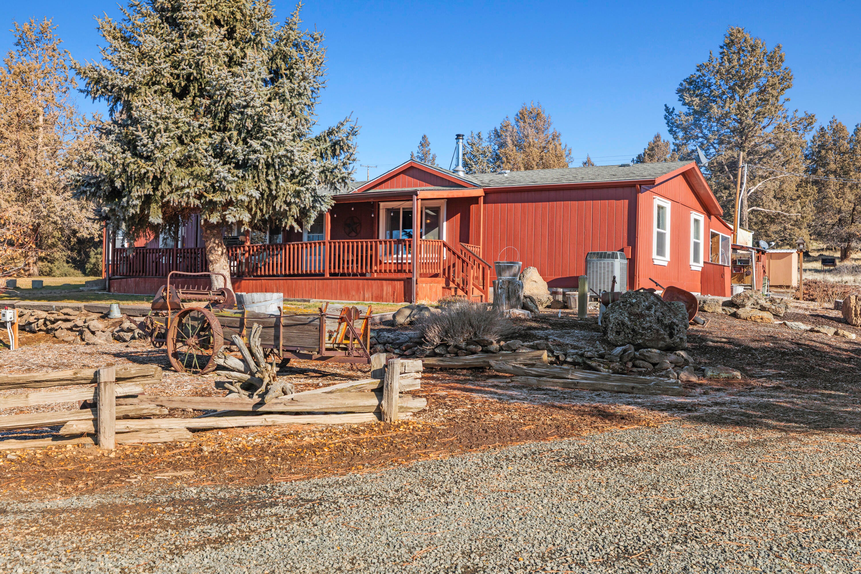 5415 Haskins Road Bonanza, OR 97623 - Photo 8 of 96 Side