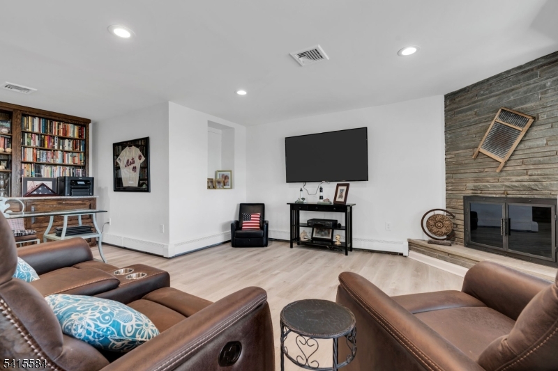 29 Air Castle Isle Hopatcong, NJ 07821 - Photo 33 of 50