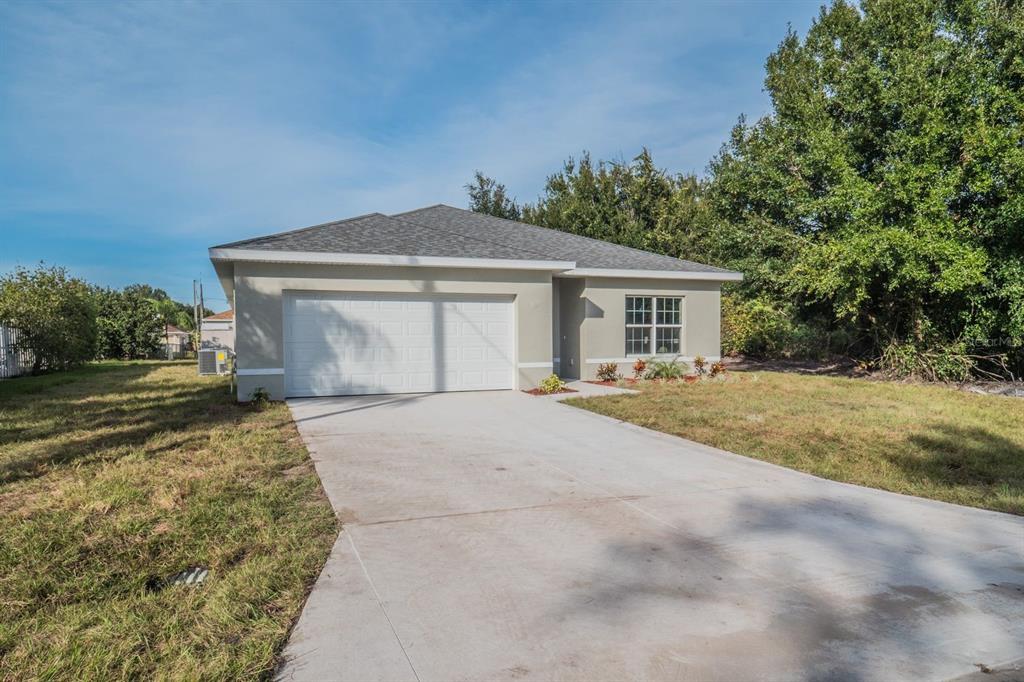732 Del Rio Way Kissimmee, FL 34758 - Photo 1 of 1