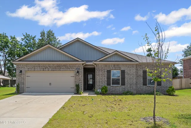 $342,900 | 2197 Hyacinth Lane, Hernando, MS 38632